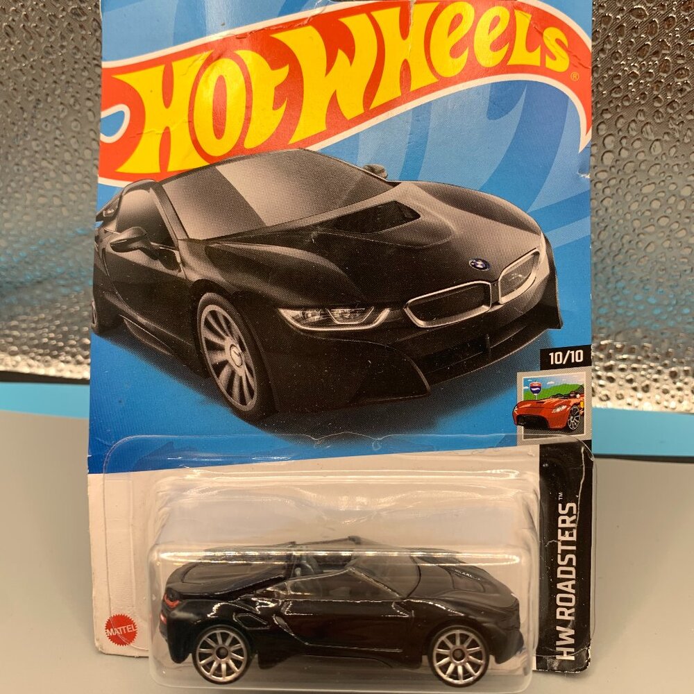1:64 Hot Wheels Black BMW i8 Roadster NEW IN PACKAGE